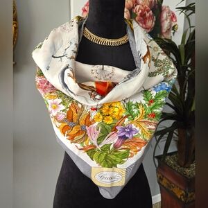 GUCCI‘SLITTA’ SCARF 1971 Silk scarf designer Accornero